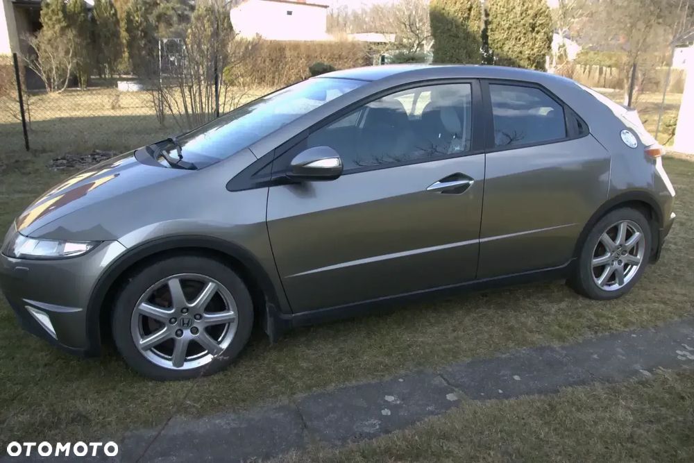 Honda Civic 1.8 Executive - 1