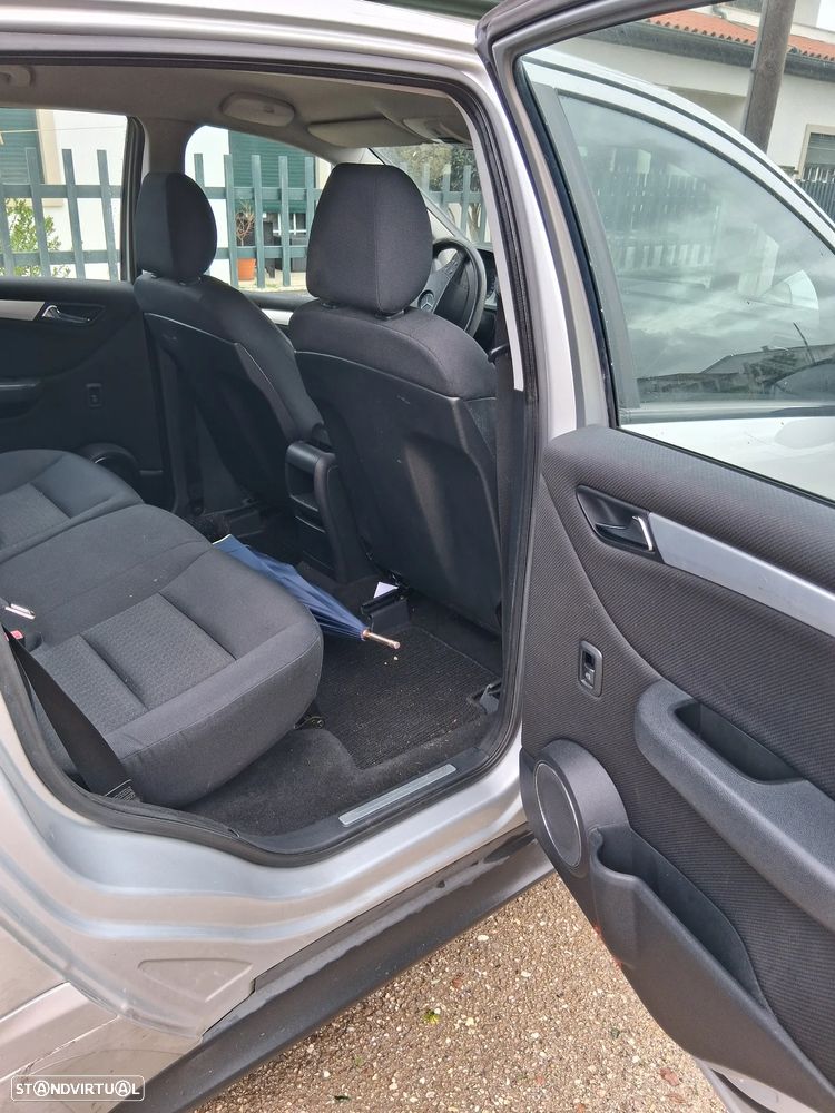 Mercedes-Benz B 180 CDI - 15