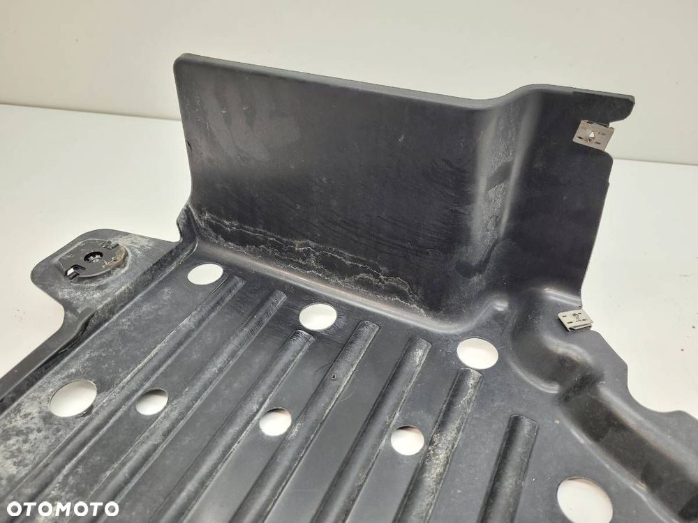 OSŁONA PODWOZIA PŁYTA PRAWA SEAT LEON IV 5FE825102 2024 KOMBI - 2