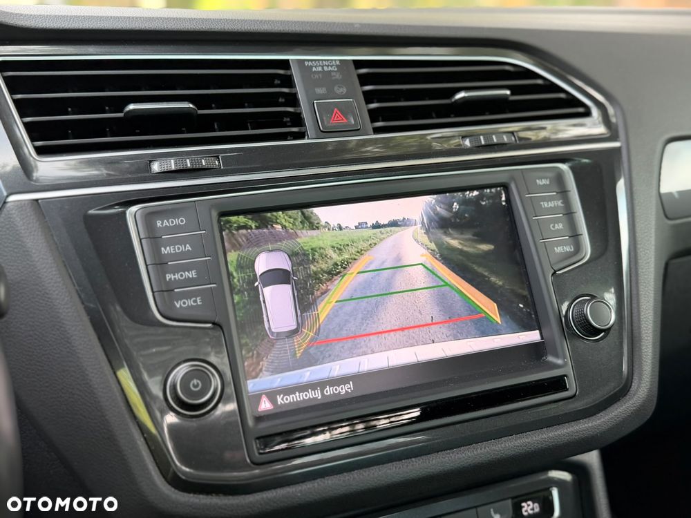 Volkswagen Tiguan - 19