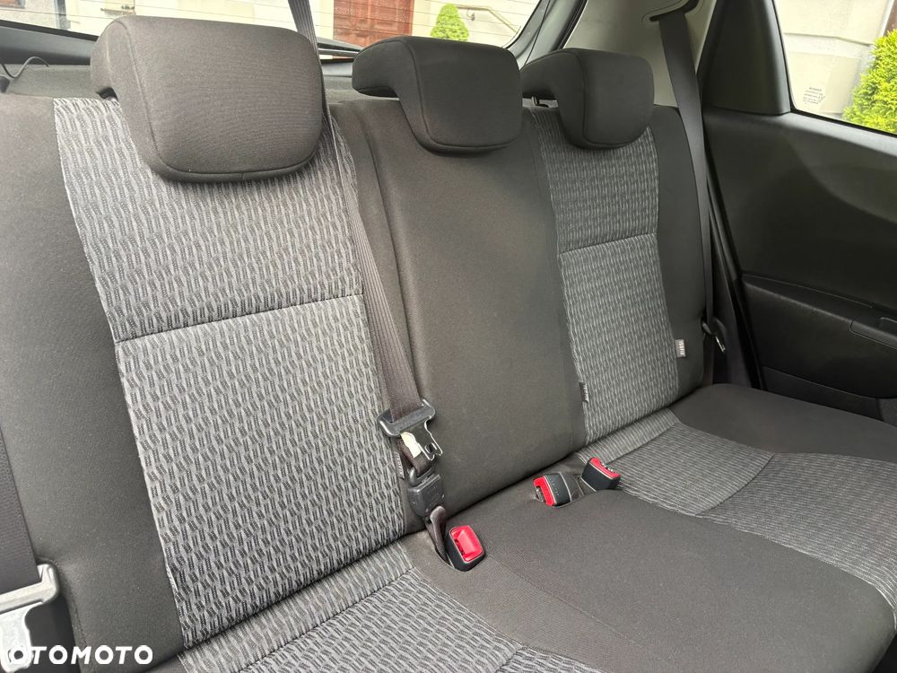 Toyota Yaris - 22
