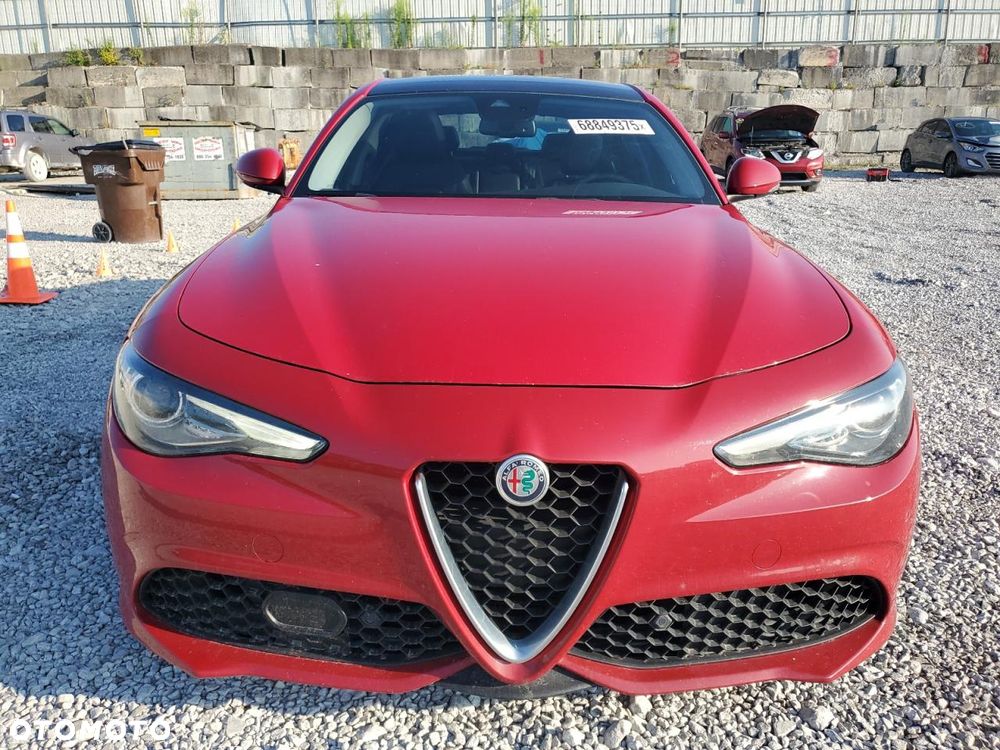 Alfa Romeo Giulia 2.0 Turbo 16V AT8 Veloce Ti - 6