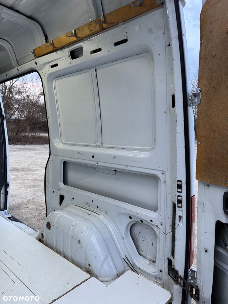 Mercedes-Benz Sprinter - 7