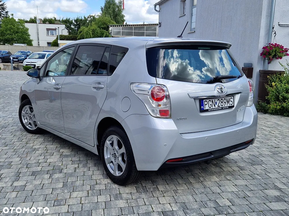 Toyota Verso 1.8 7-Sitzer Executive - 4