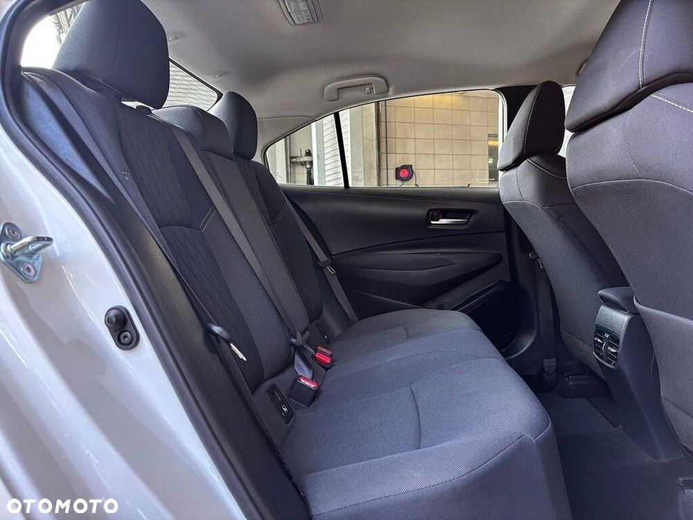 Toyota Corolla - 22