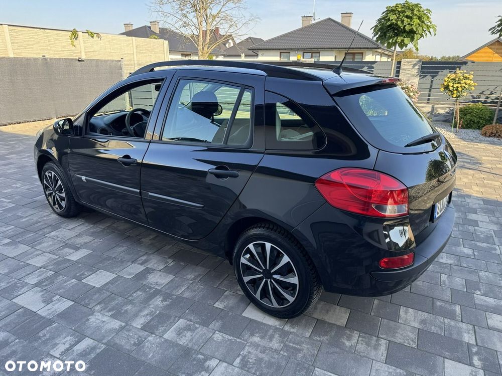 Renault Clio - 18