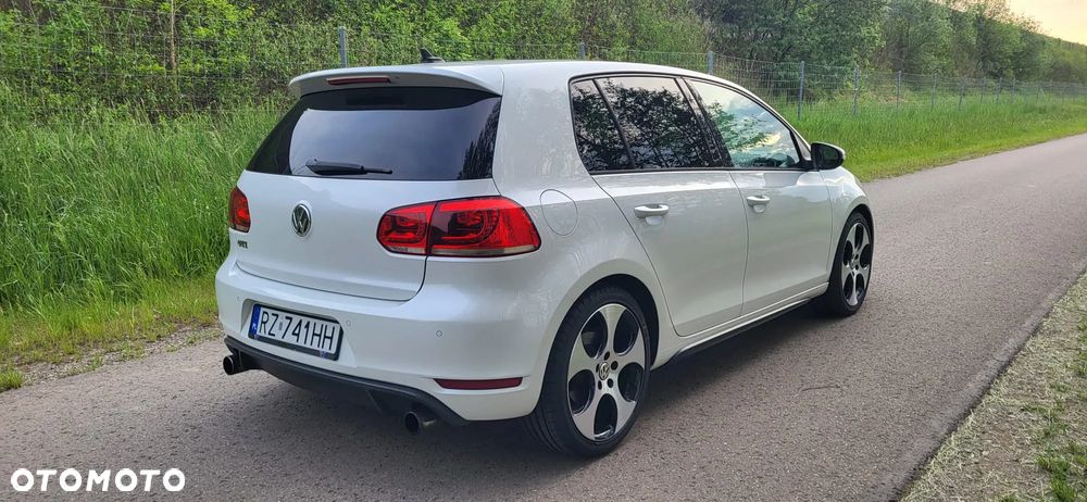 Volkswagen Golf 2.0 GTI - 3