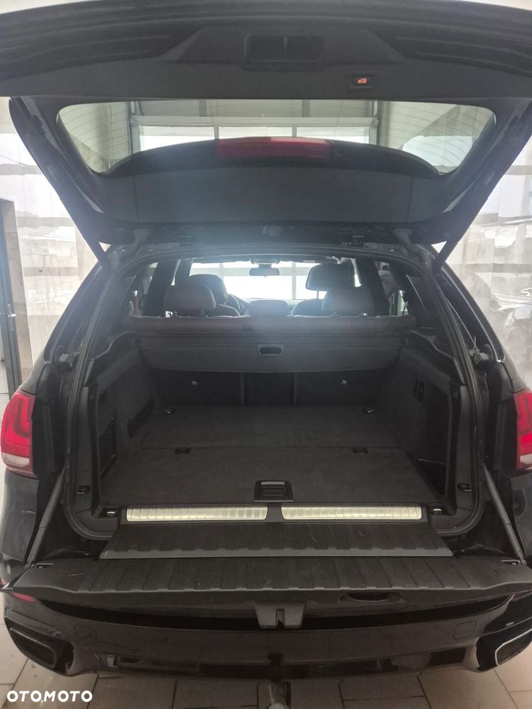 BMW X5 3.0si xDrive - 22