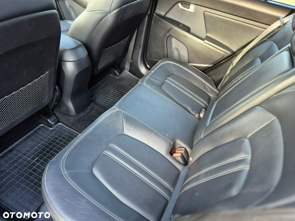 Kia Sportage - 8