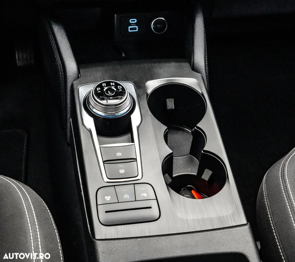 Ford Kuga 1.5 EcoBlue A8 FWD Titanium - 19