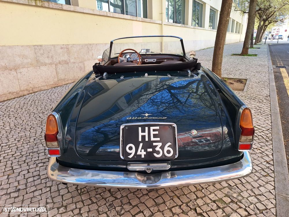 Alfa Romeo Spider - 5