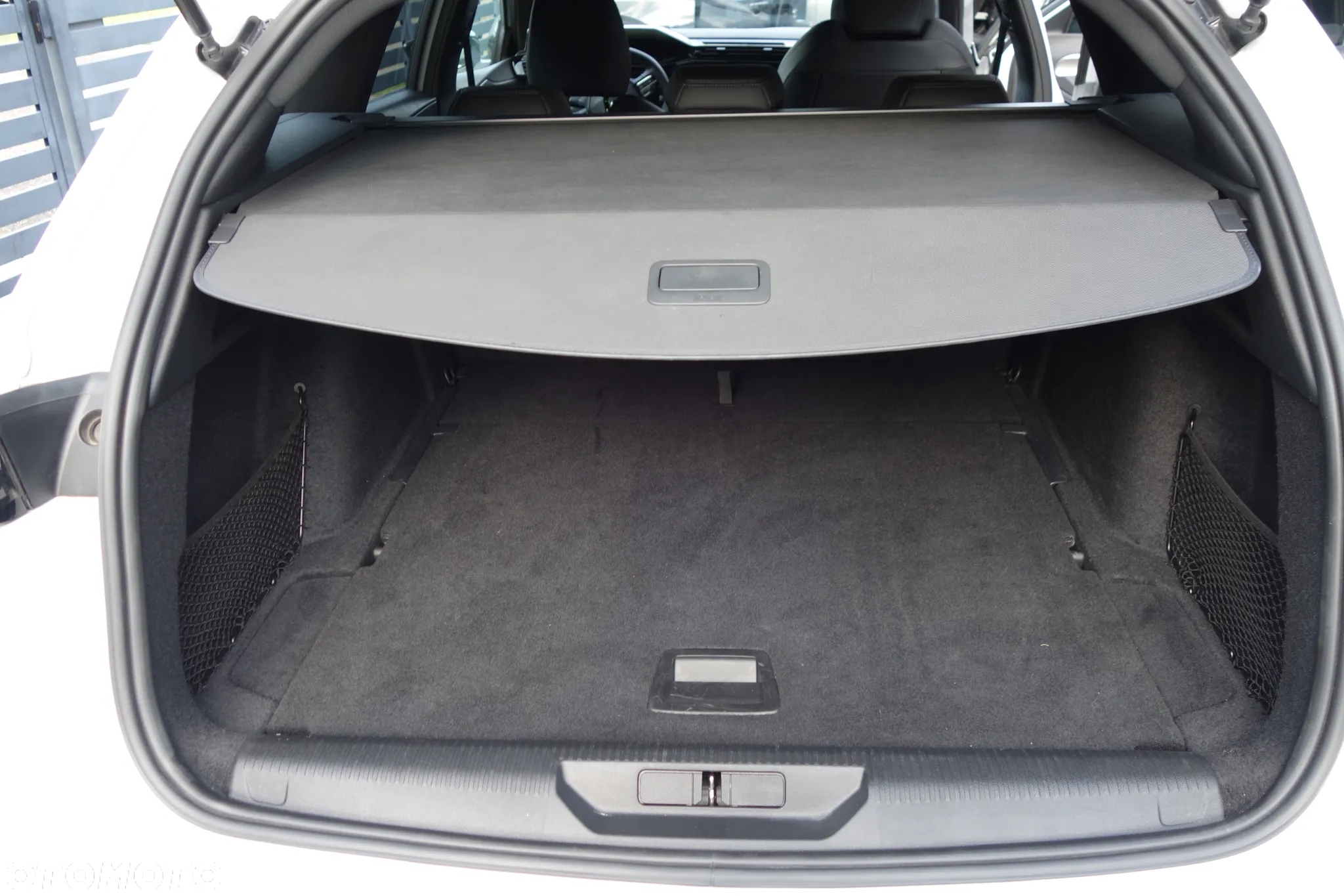 Peugeot 308 1.2 PureTech GT Pack S&S EAT8 - 22