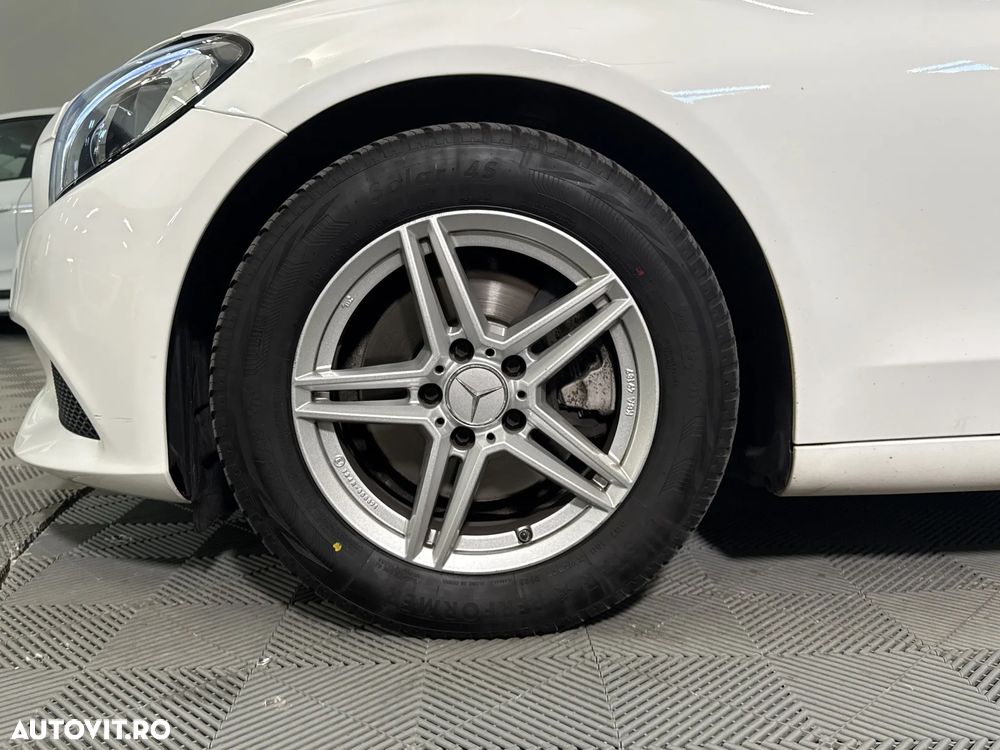 Mercedes-Benz C 220 d 9G-TRONIC - 14