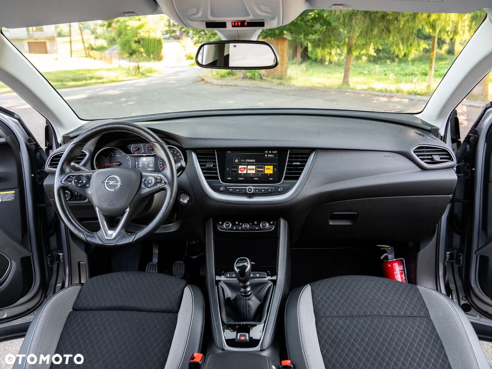 Opel Grandland X 1.2 Start/Stop Business INNOVATION - 26