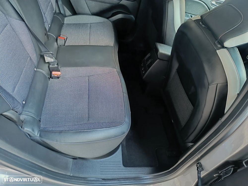 Renault Captur 1.6 E-Tech Plug-In Intens - 33