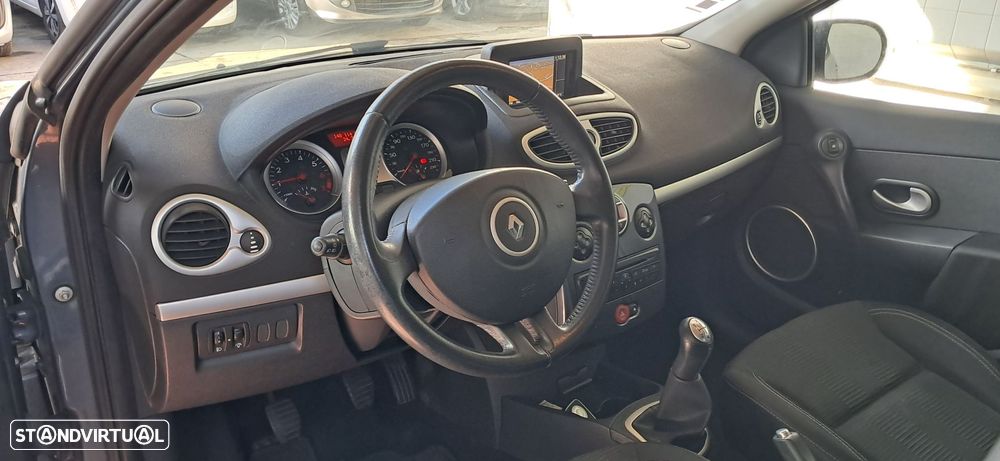 Renault Clio 1.2 16V Confort - 5