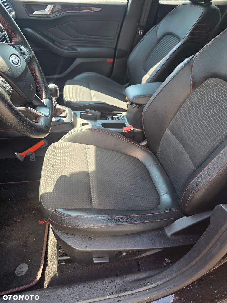 Ford Focus 1.0 EcoBoost ST-Line X - 7