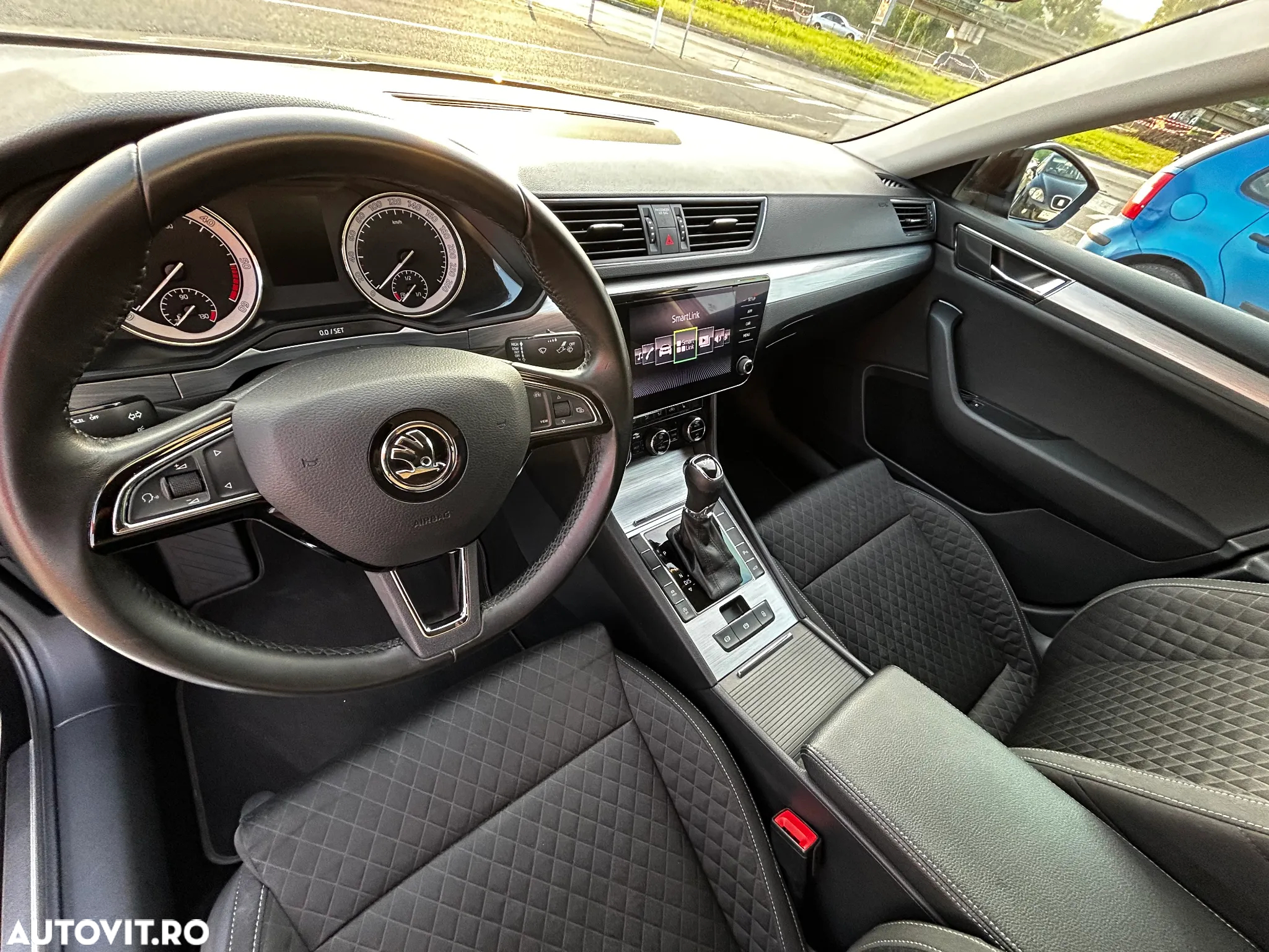 Skoda Superb Combi 2.0 TDI DSG Ambition - 23