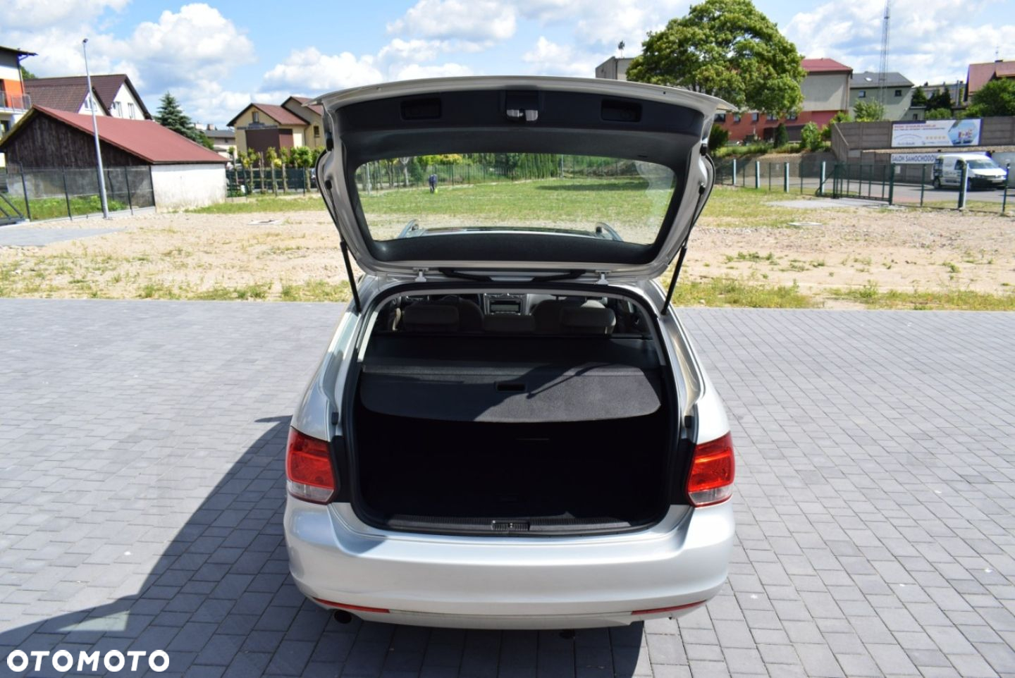 Volkswagen Golf - 11