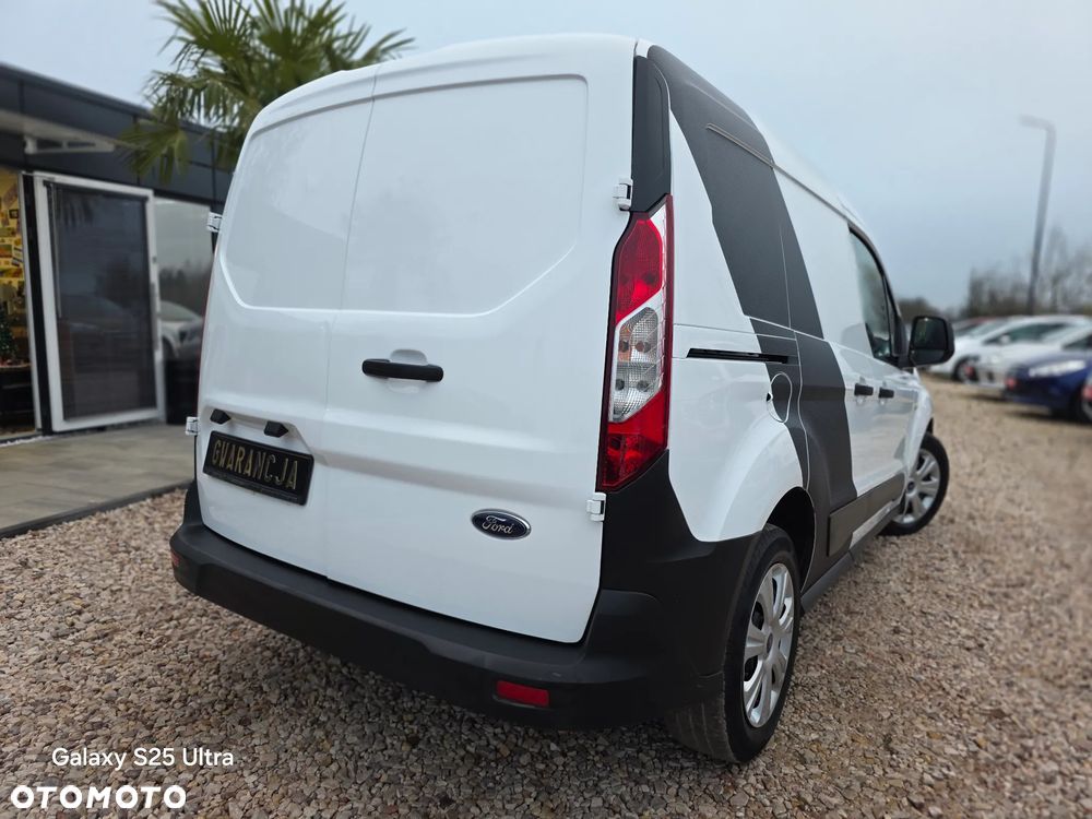 Ford Transit Connect - 8