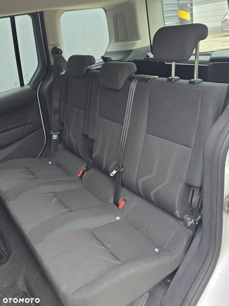 Ford Tourneo Connect - 6