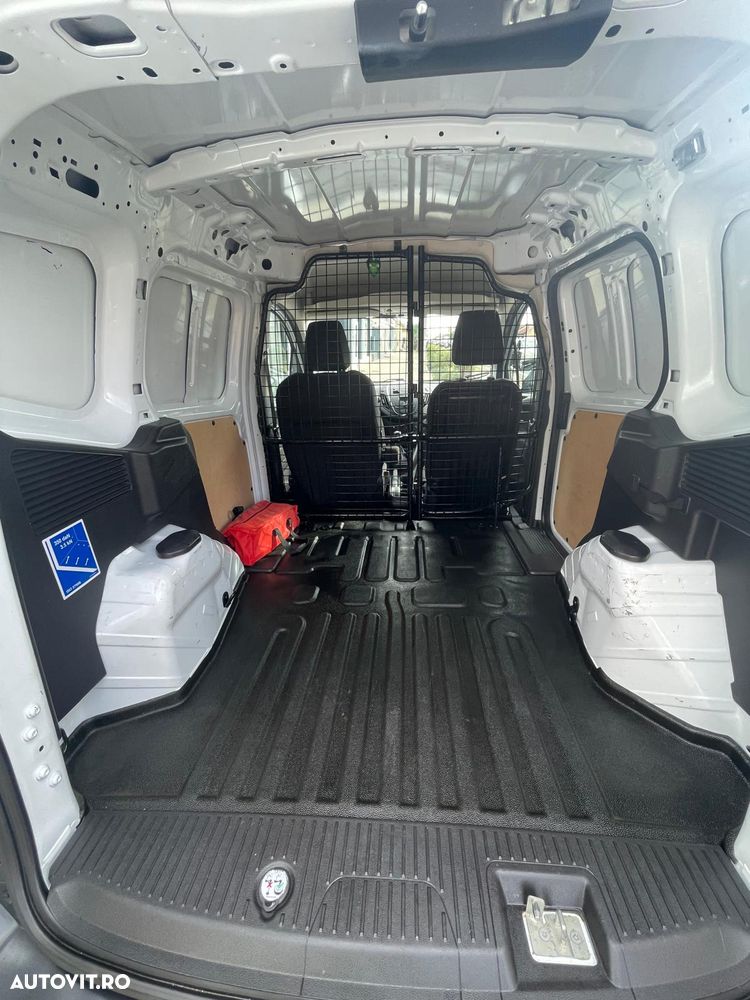Ford Courier - 6