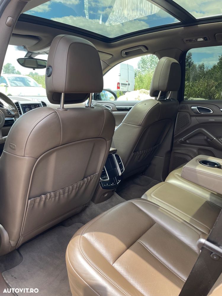 Porsche Cayenne 3.0TD TipTronic - 7