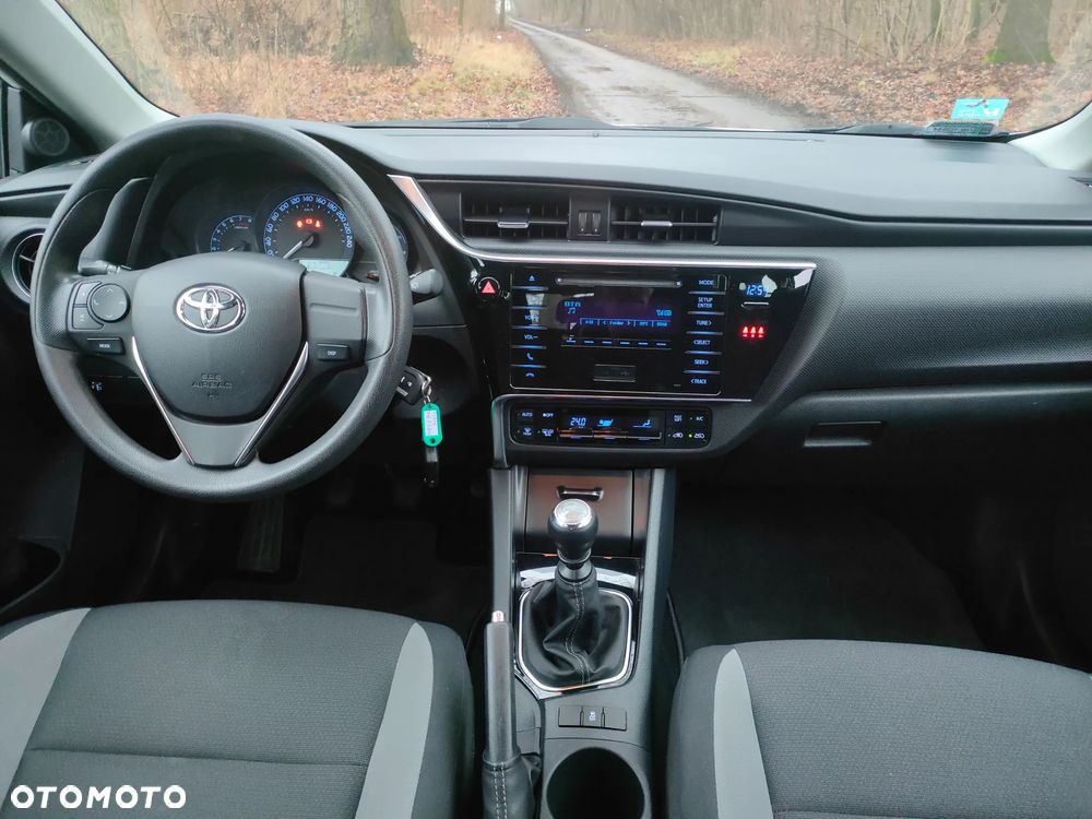 Toyota Auris 1.6 Active - 6