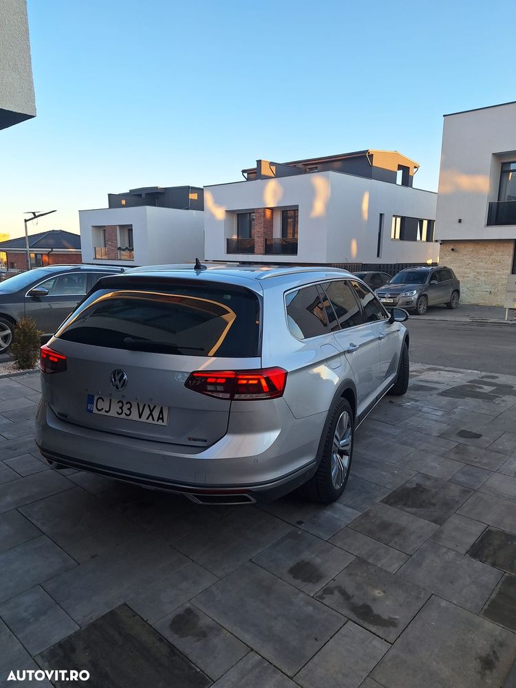 Volkswagen Passat - 5
