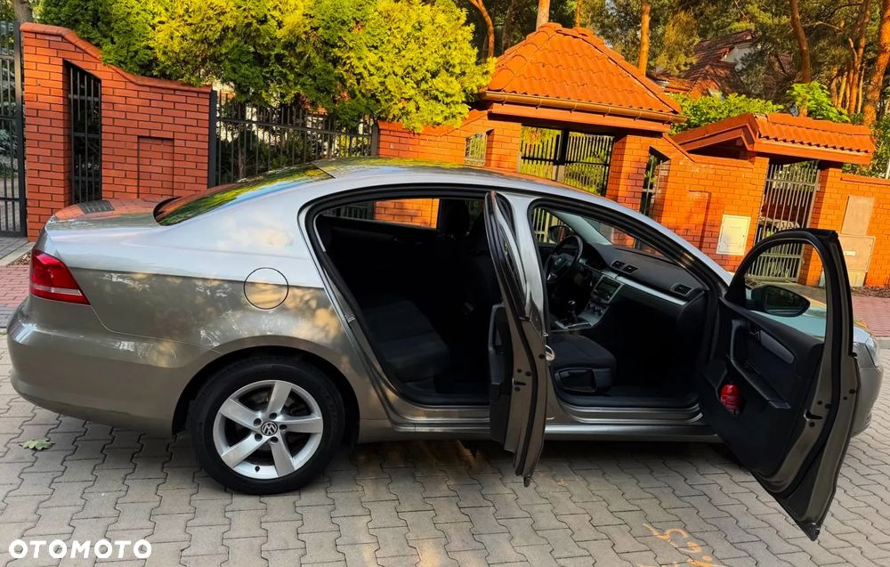 Volkswagen Passat 1.4 TSI Perfectline - 13