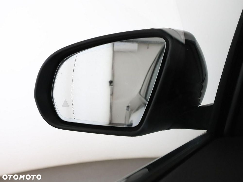 Mercedes-Benz GLA 200 AMG Line - 41