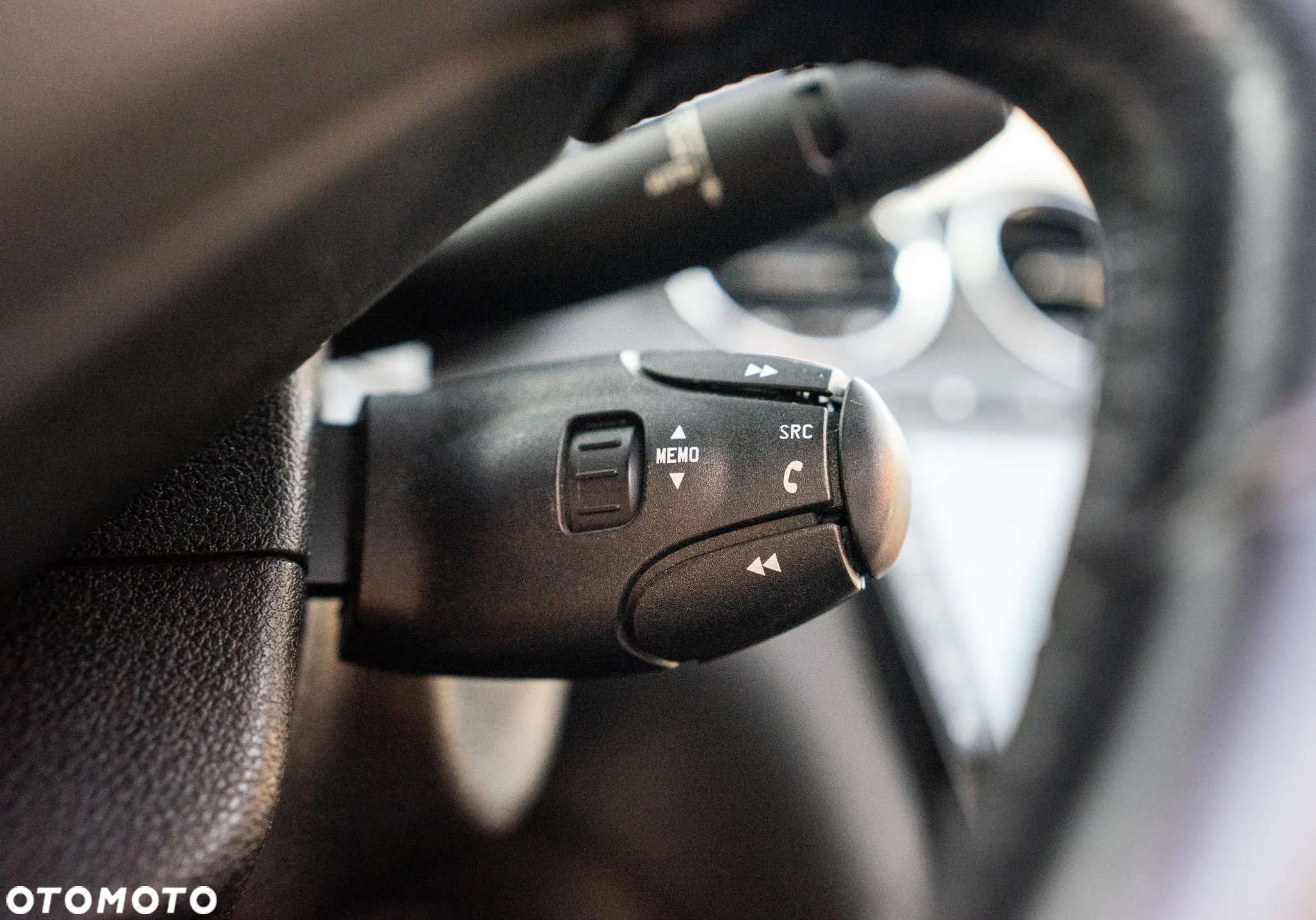 Peugeot 308 CC 1.6 THP Feline - 27