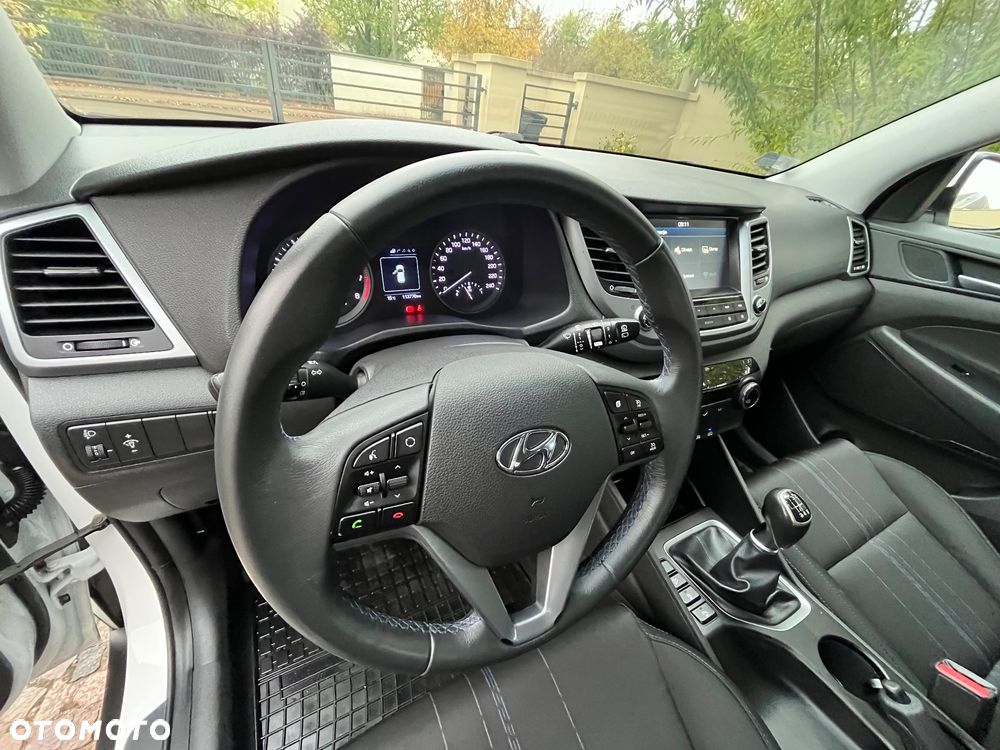 Hyundai Tucson 1.6 GDI BlueDrive Design 2WD - 23