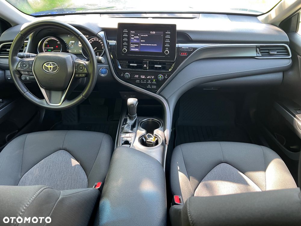 Toyota Camry 2.5 Hybrid Comfort CVT - 27