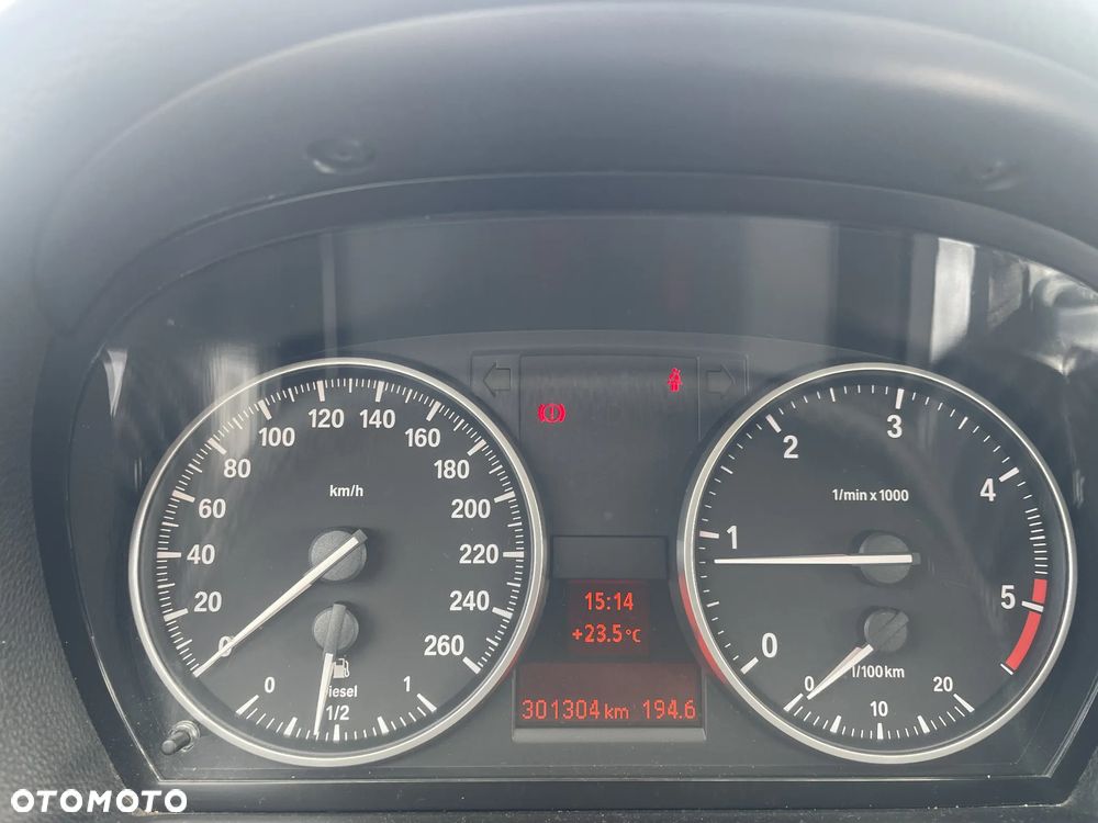BMW Seria 3 318d - 10