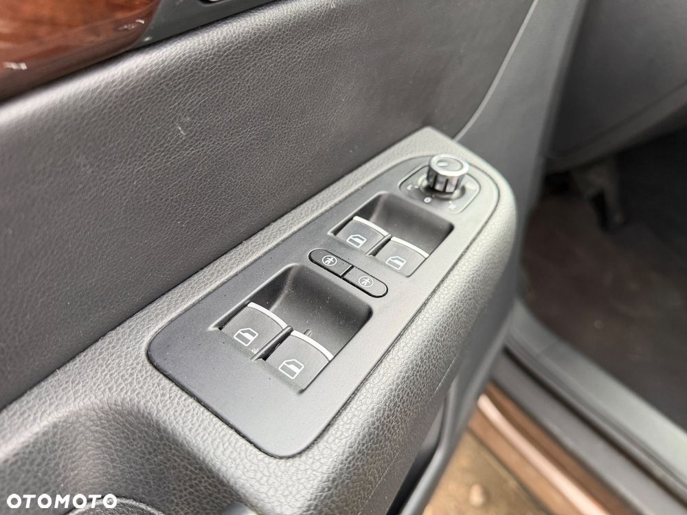 Volkswagen Sharan 2.0 TSI DSG Highline - 28