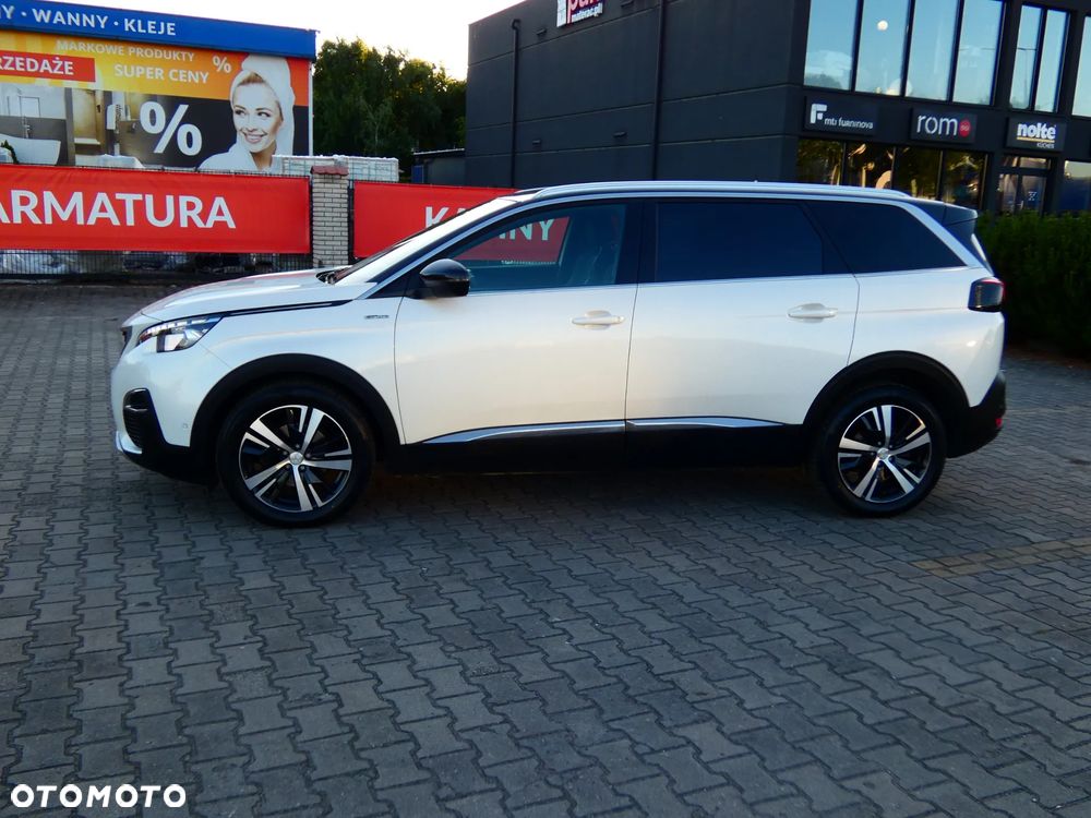 Peugeot 5008 - 8