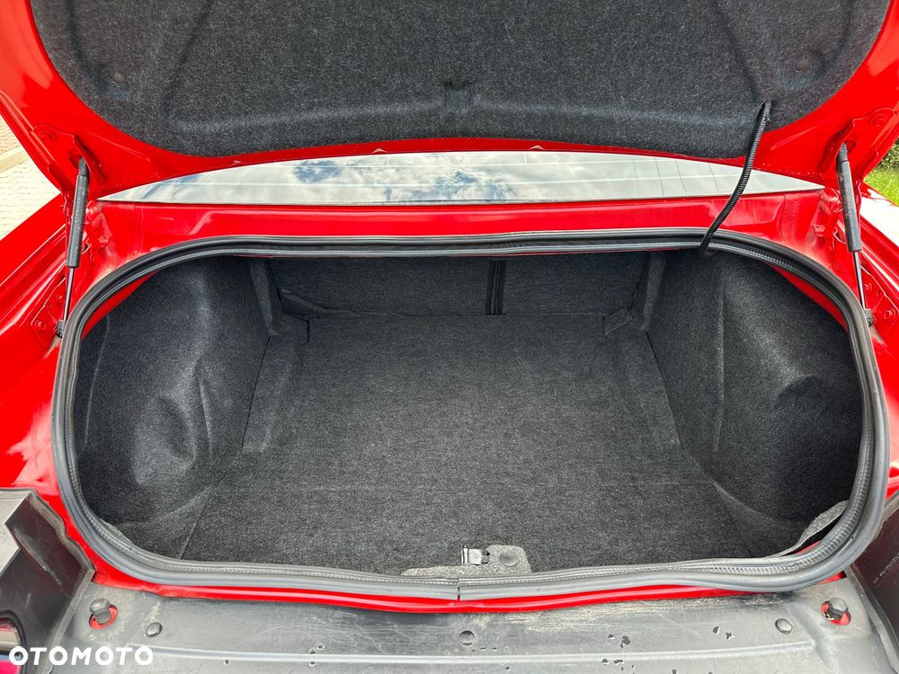 Dodge Challenger 3.6 SXT Plus - 23