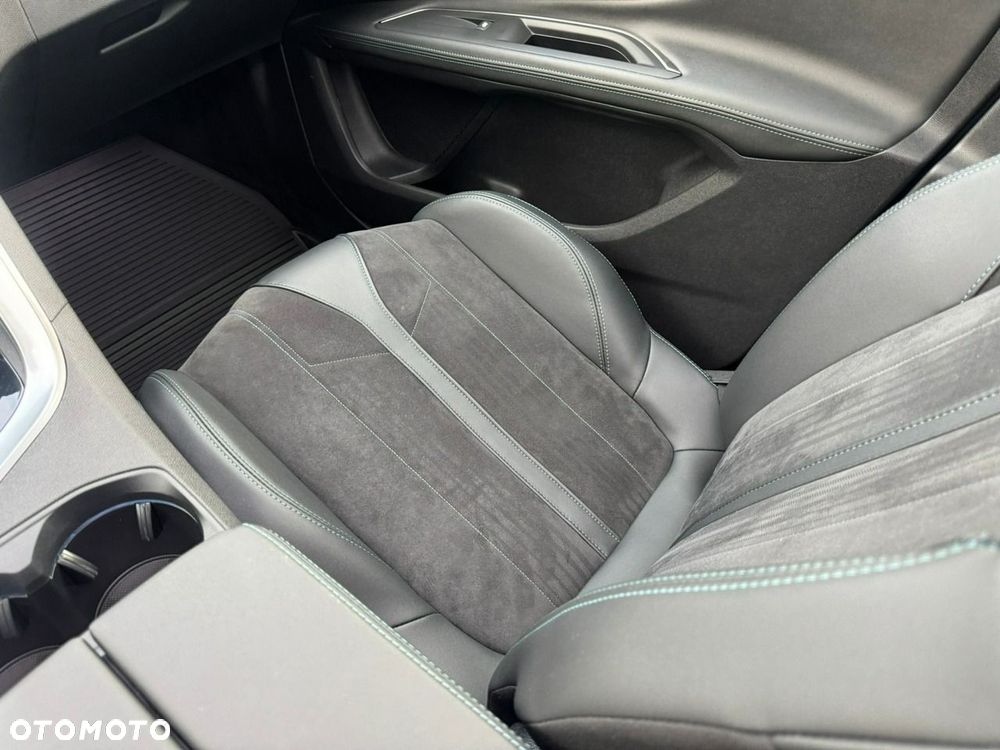Peugeot 3008 1.6 PureTech GPF Crossway S&S EAT8 - 24