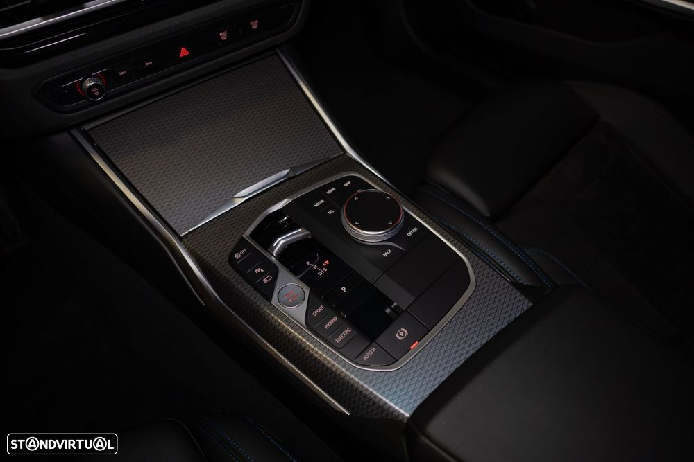 BMW 320 e Pack M Auto - 42