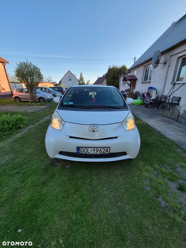 Toyota iQ 1.0 Luna - 1