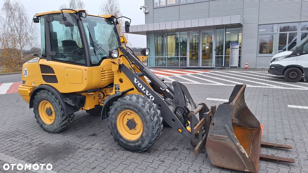 Volvo L20F - 6