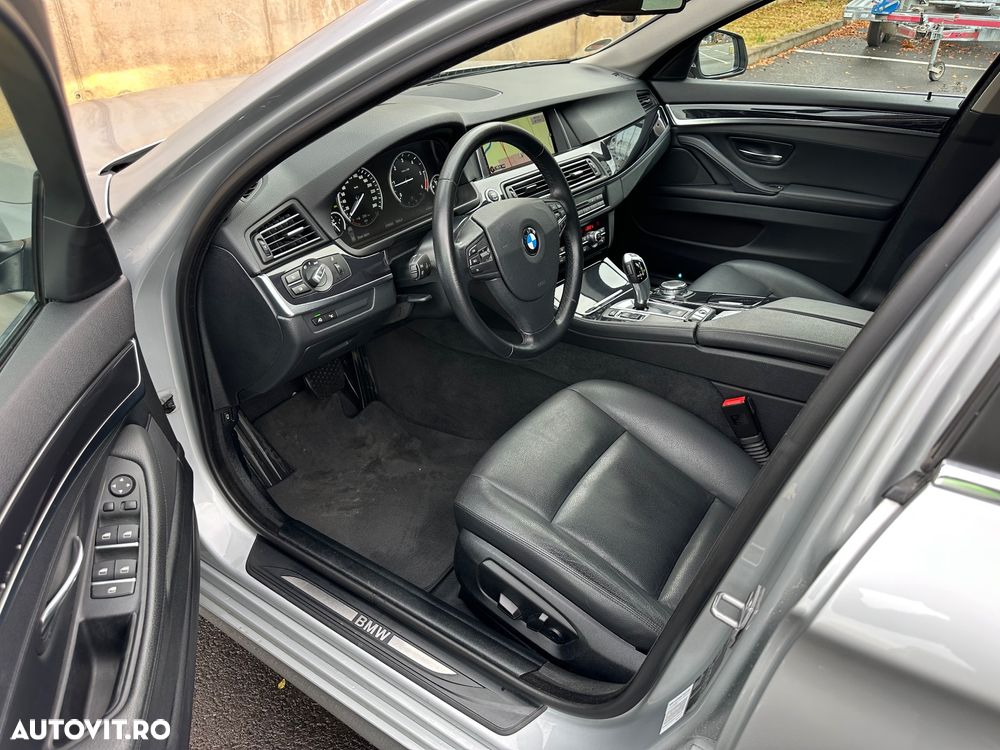 BMW Seria 5 520d Touring Aut. Luxury Line - 14