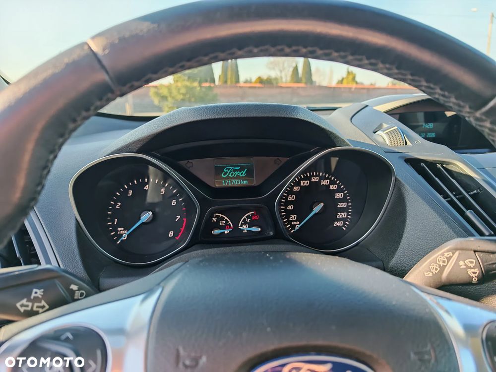 Ford Kuga 1.5 EcoBoost 2x4 Titanium - 15