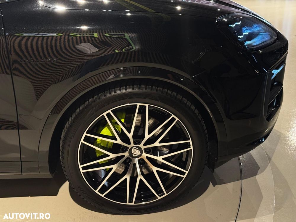 Porsche Cayenne - 23