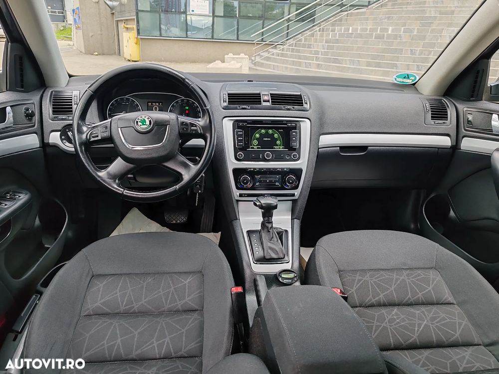 Skoda Octavia 1.6 TDI ELEGANCE DSG - 12