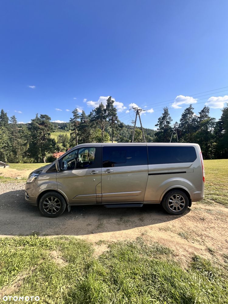 Ford Tourneo Custom - 2