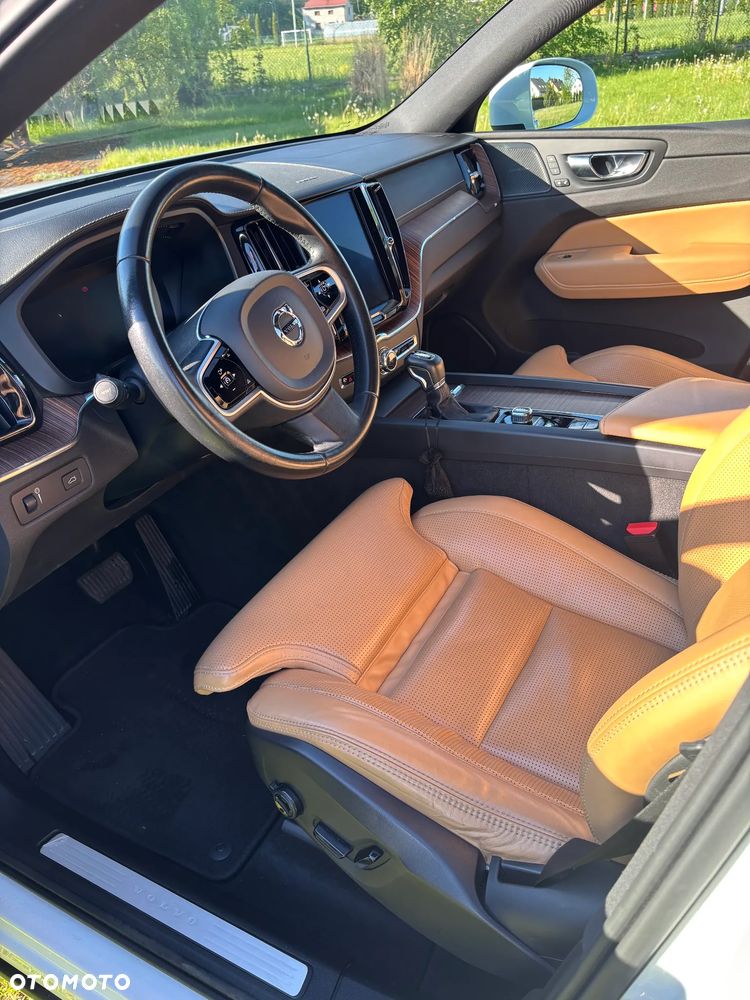 Volvo XC 60 D4 SCR Inscription - 3