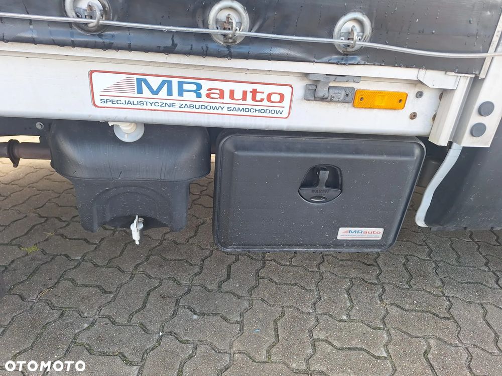 Iveco 35S18 Daily Międzynarodówka 10EP kurnik Kabina Sypialna LED zbiornik 300l - 17