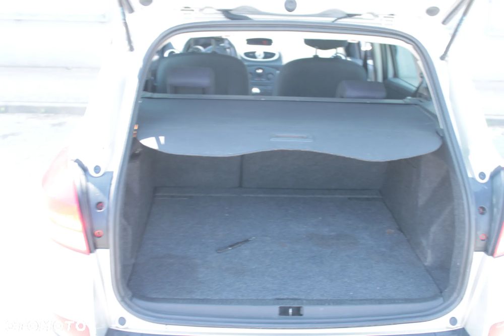 Renault Clio 1.2 16V All Inclusive - 11